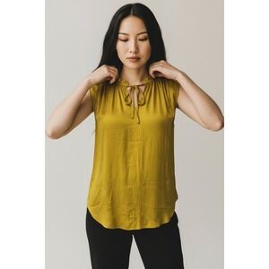 Rachel Roy Womens Blouse Size M Yellow Ruffle Tie Neck Short Sleeve Keyhole Neck